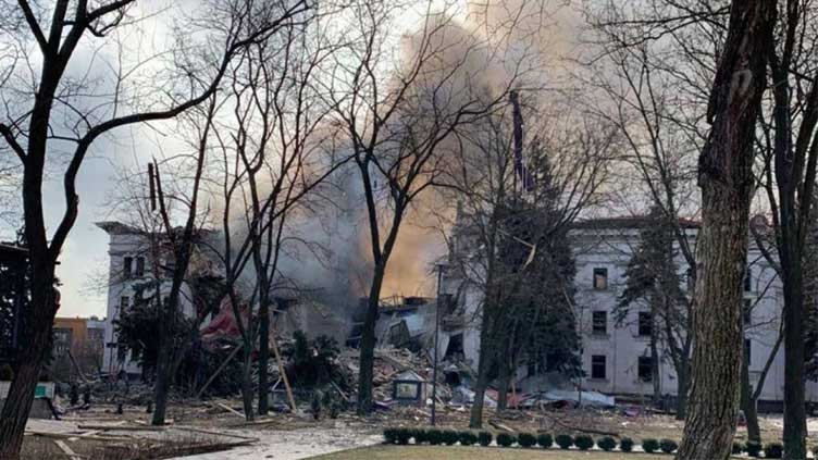 Officials: 300 dead in airstrike on theater in Mariupol
