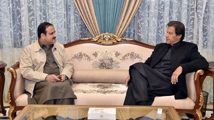 Punjab CM Buzdar presents resignation to PM Imran