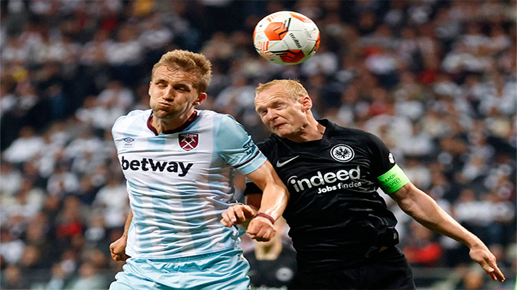 Eintracht ease past 10-man West Ham into Europa League final