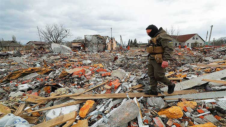 Russia tightens grip on key cities as battle for Donbas rages