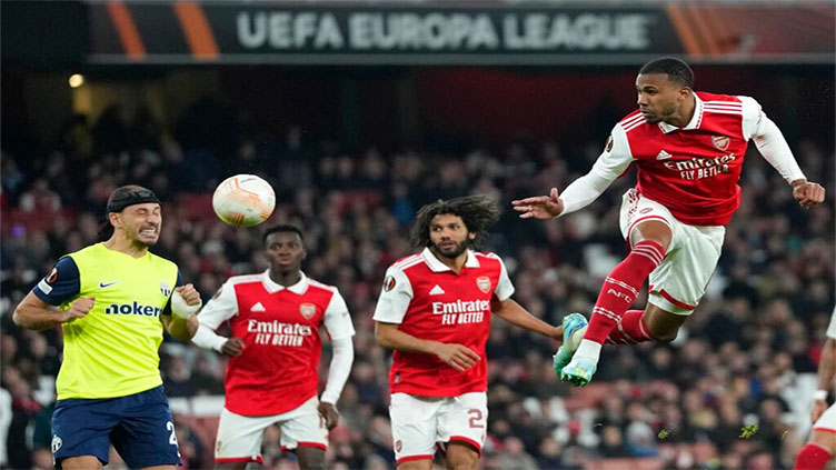 Arsenal top Europa League group, Man United face playoffs