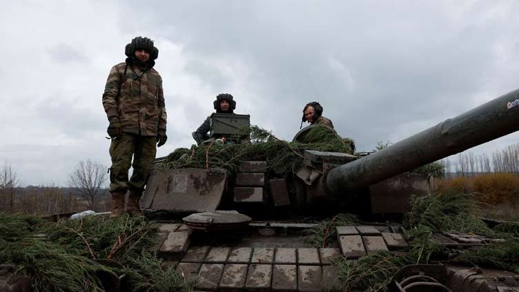 Russia orders troops out of Kherson in major reversal