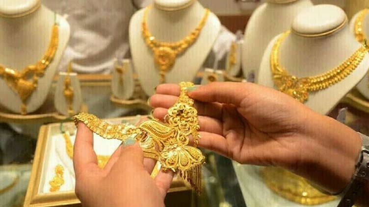 Gold price decreases Rs350 per tola 