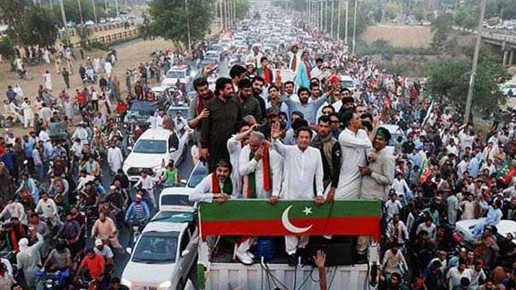 PTI develops new strategy to put pressure on govt for early elections