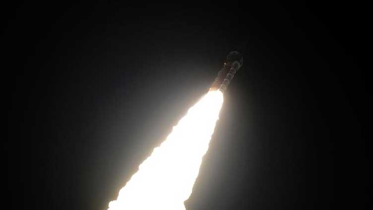  NASA's mightiest rocket lifts off 50 years after Apollo