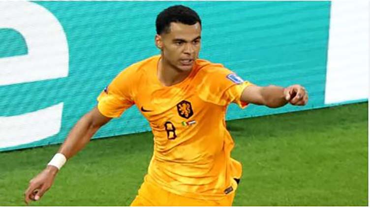 Netherlands strike late to beat Senegal on World Cup return