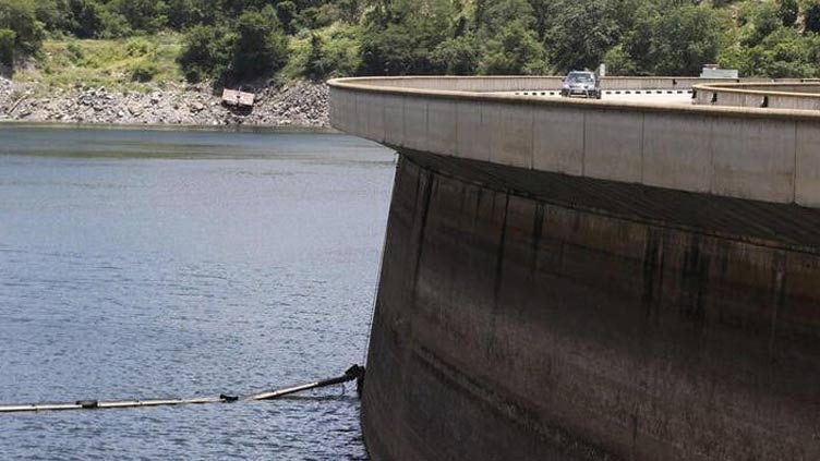 Zimbabwe power shortage to worsen as hydro plant halts generation