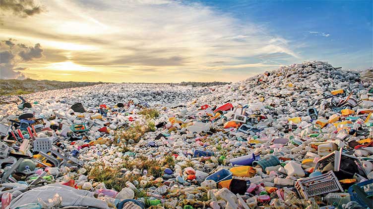 Talks kick off on global plastic trash treaty