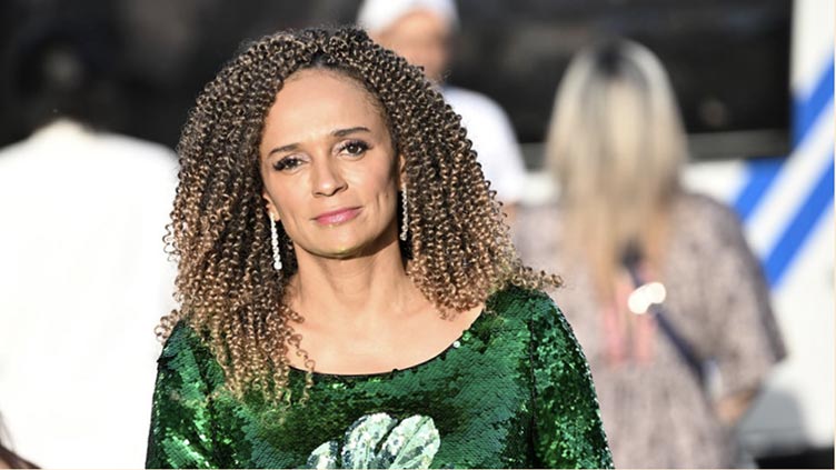 Angola's Isabel dos Santos says victim of 'political persecution'