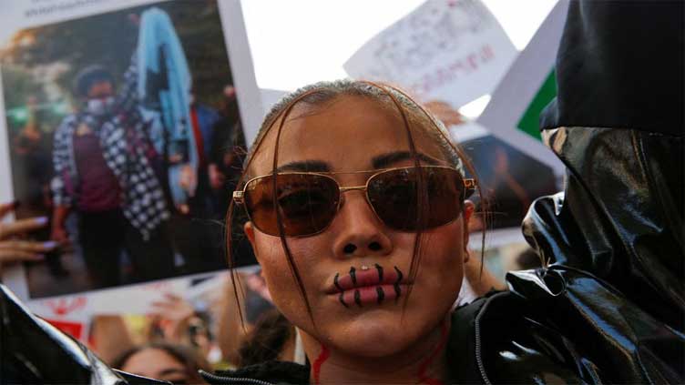  Iran leaders in 'disarray' struggle to close ranks over protests