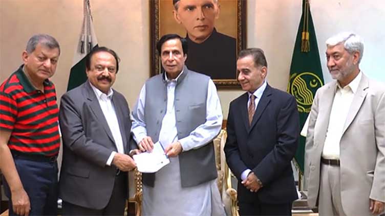 Federal govt provided no assistance to Punjab flood victims, complains Elahi 