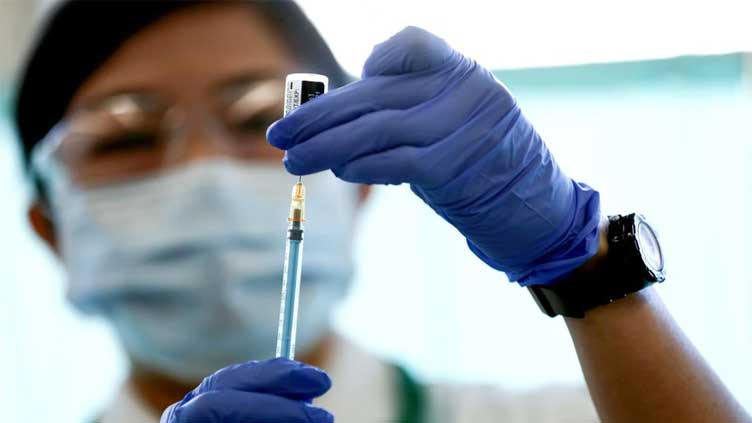  Pfizer COVID vaccine clears Japan panel for use with young children