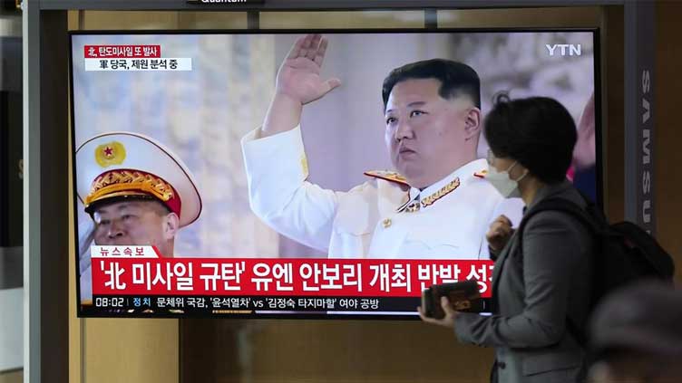  N.Korea flies warplanes near S.Korea after missile launches