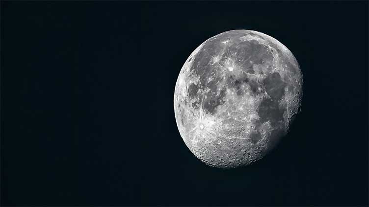 Video shows 1965 Australian TV interview with man claiming the moon is made of plasma