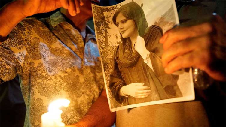  Iran toughens crackdown as some oil workers reported to join protests