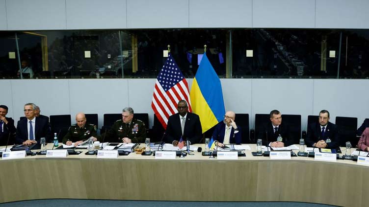 West plans more arms for 'brave' Ukraine as sirens sound again