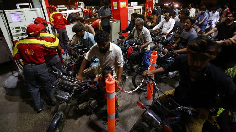 ُPetrol prices to remain unchanged 'for now'