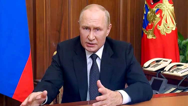  Putin boosts Russia’s war footing with troops on back foot in Ukraine