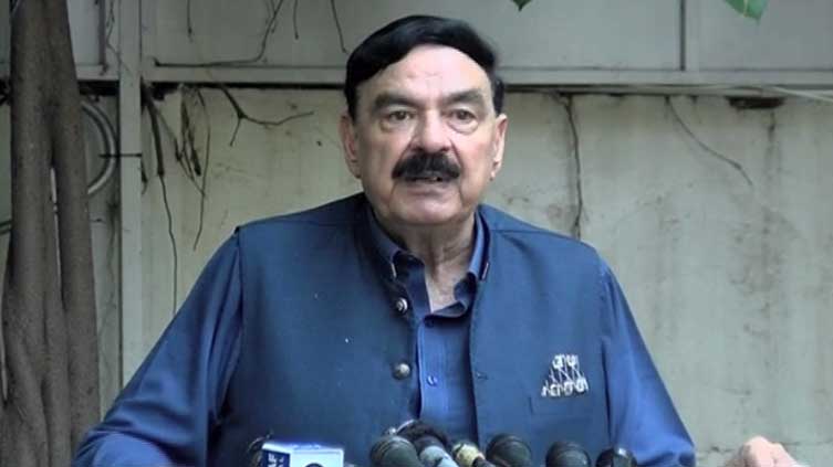 Sheikh Rashid lauds COAS Bajwa for not taking extension