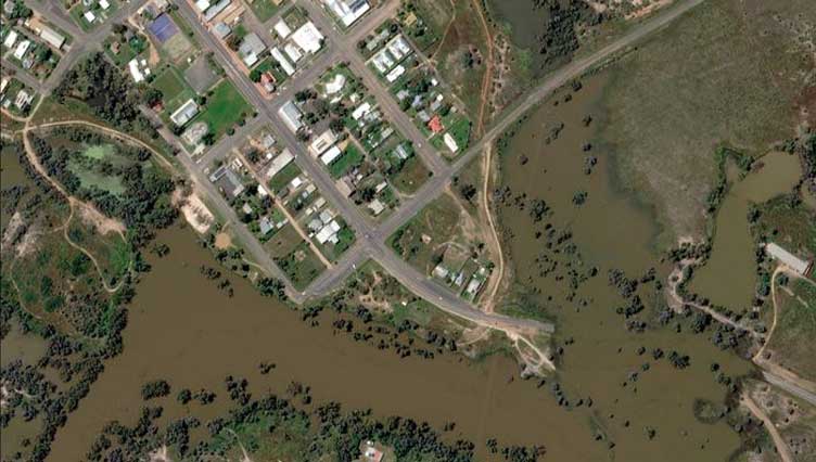  Australia flood crisis enters third week as heavy rains lash east