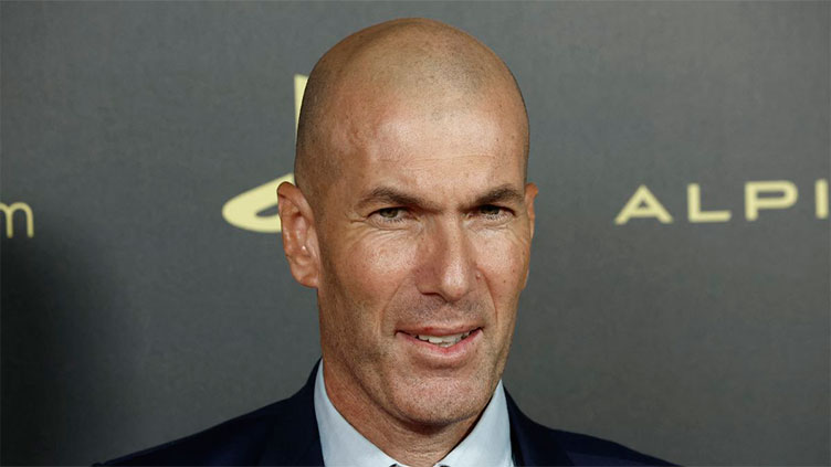 Soccer star Zidane melts hearts with new Paris wax statue