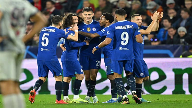 Havertz curler sends Chelsea into Champions League knockout stage