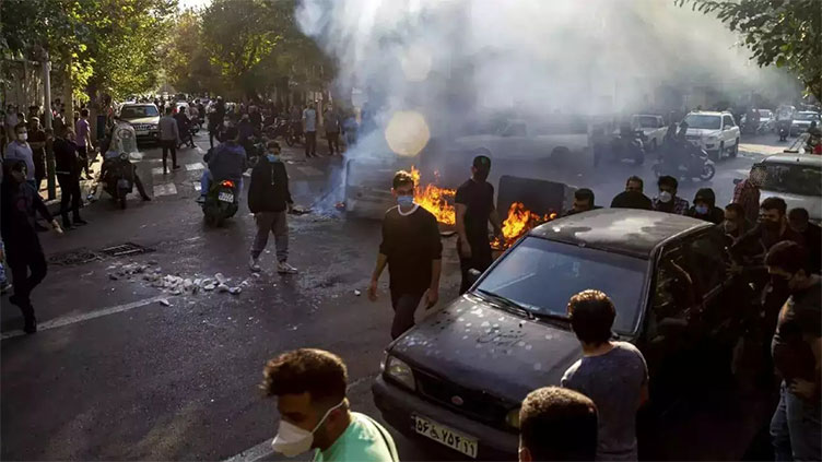 Iran protesters rally again despite Guards order to stand down