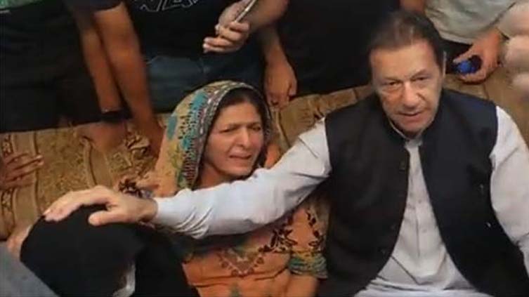 Imran Khan visits female journalist  Sadaf Naeem's residence