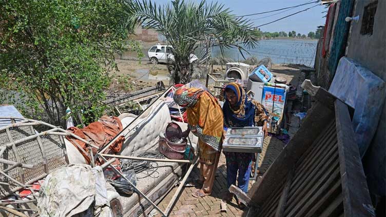  Pakistan floods wash away a family's marriage hopes