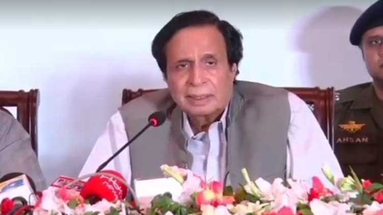  CM Elahi announces free solar pumps for flood-hit farmers