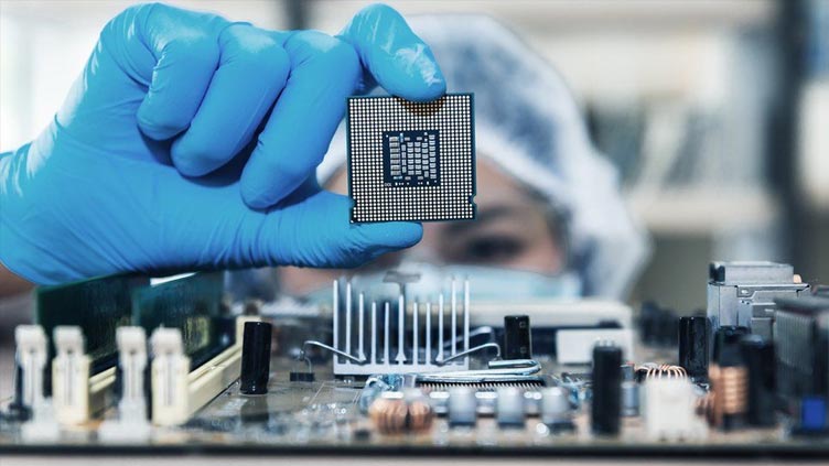 US signs deal with Google to develop chips for researchers