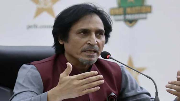 Ramiz urges former cricketers to back national team