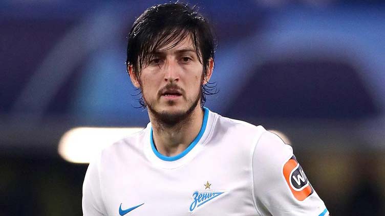 Iran football star Hosseini sends support for protests