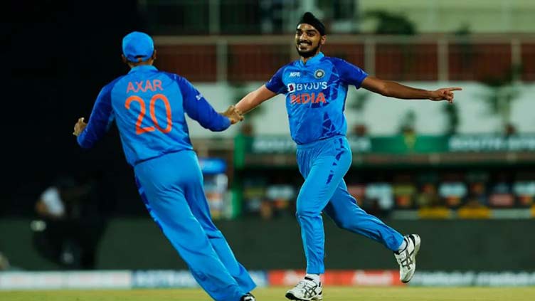 Arshdeep, Chahar help India down South Africa in T20 opener