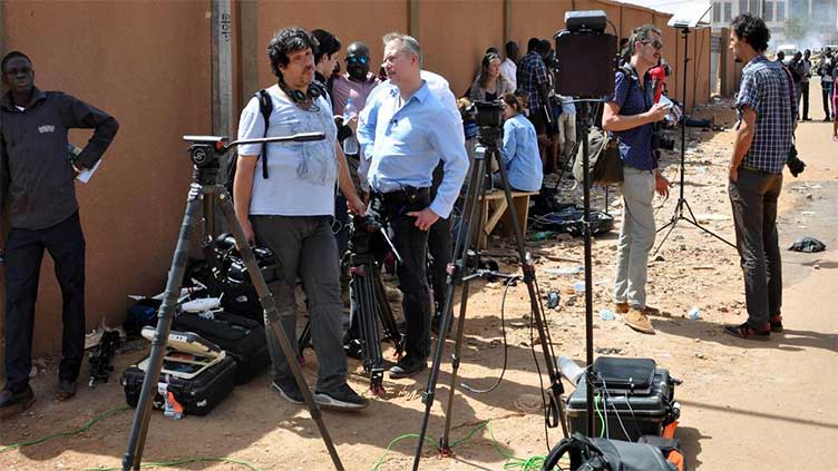 Burkina Faso expels two French journalists