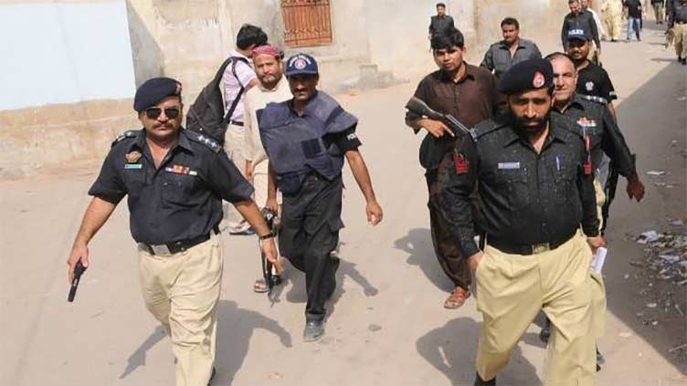 SHO martyred, two officers injured during operation in Kandhkot 