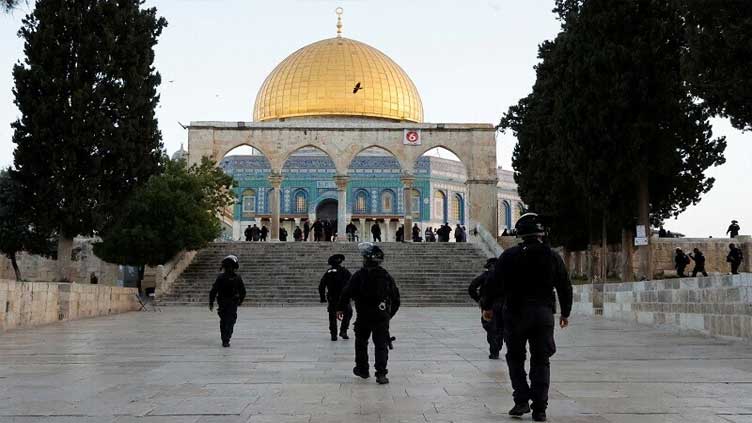 Israel police arrest more than 350 in Jerusalem's Al-Aqsa mosque 