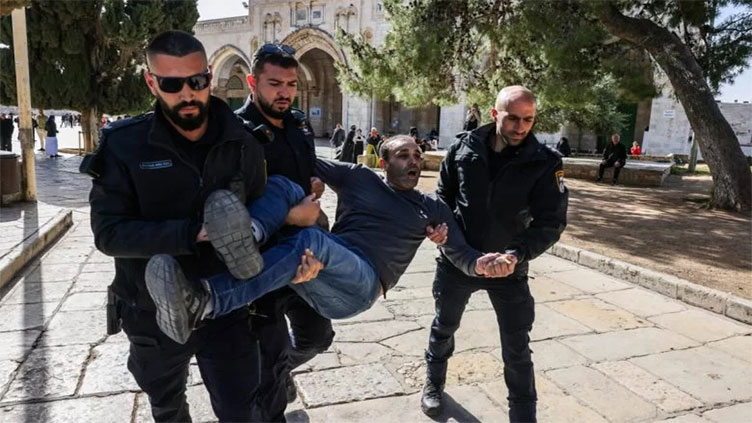 Israel blasted after riot police attacks worshippers in Jerusalem's Al-Aqsa Mosque