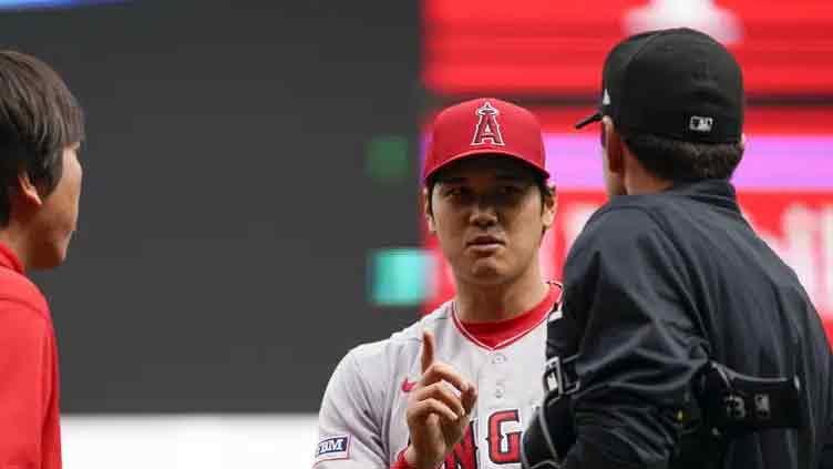 Ohtani gets pitch clock violation on the mound, at the plate