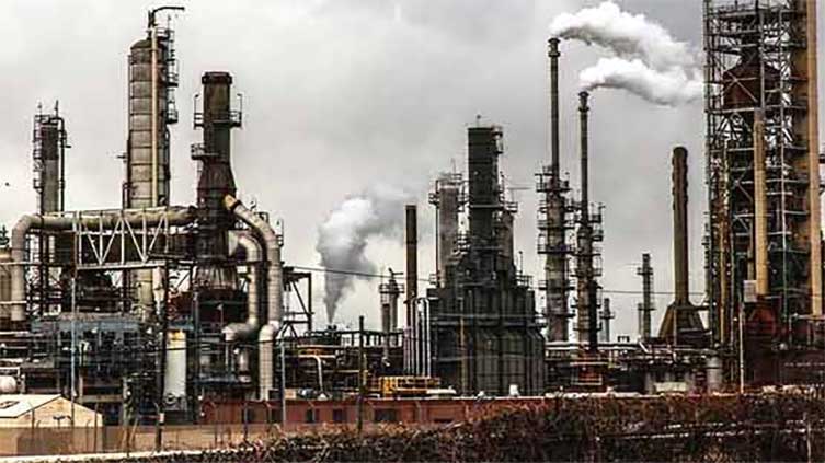 Biggest oil refinery in Pakistan shuts operations due to economic crisis