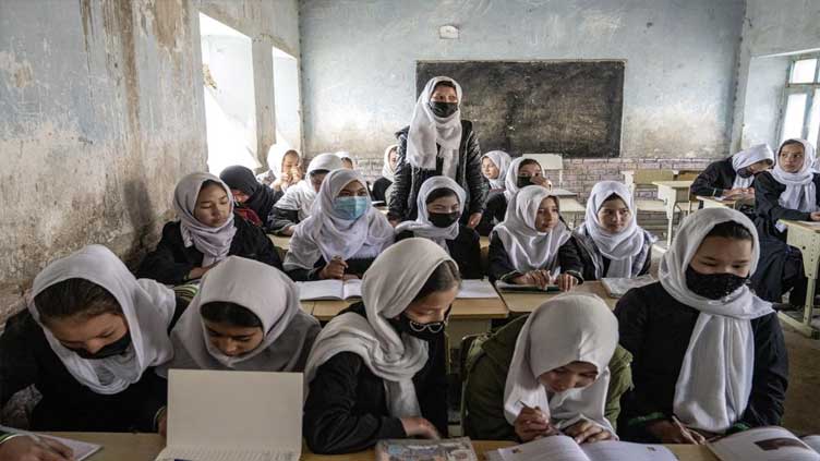 Afghan religious scholars criticize girls' education ban