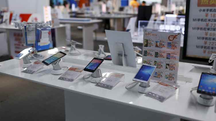 Smartphones worth $7.19m illegally imported in Pakistan, says FBR report