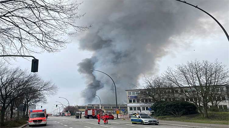 Hamburg police warn of possible toxins due to fire; 140 evacuated