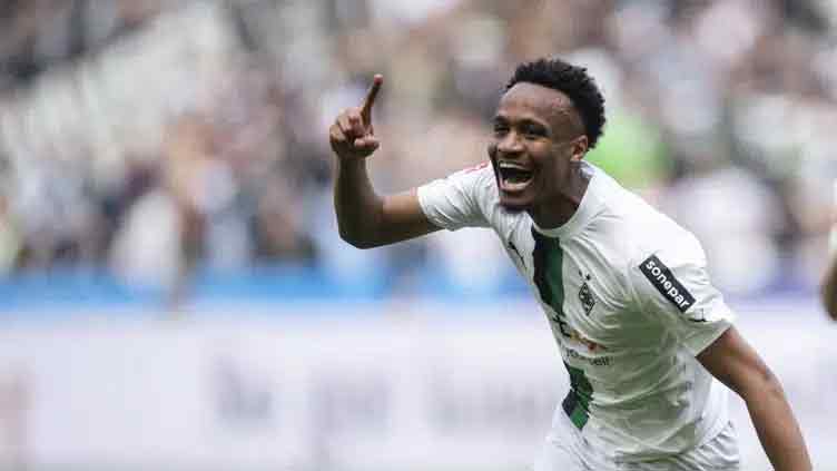 Wolfsburg's European hopes hit in loss to Gladbach