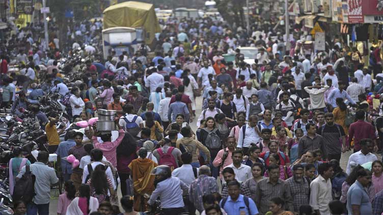 India's population soars, less women have jobs