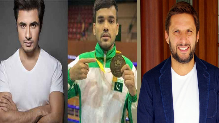 Ali Zafar, Shahid Afridi lend support to kickboxer Agha Kaleem