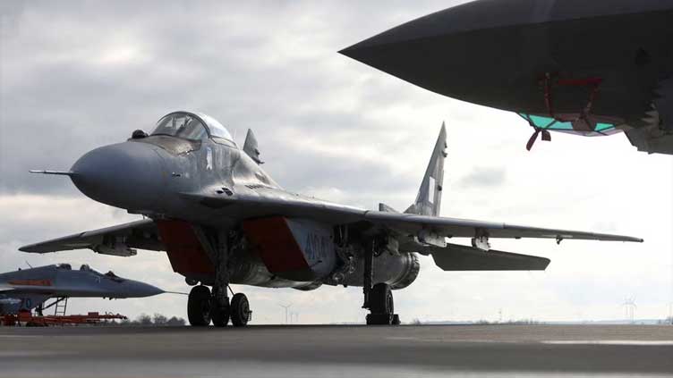 Germany allows Poland to export old fighter jets to Ukraine