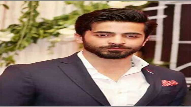 Sheheryar Munawar clears air about viral video with director Sohail Javed