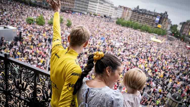 Tour de France champion Vingegaard extends Jumbo-Visma deal until 2027