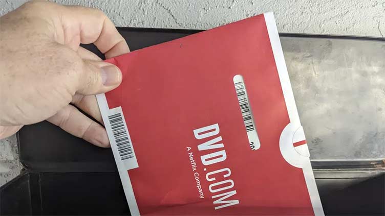 Netflix to bring down the curtain on its DVD-by-mail service